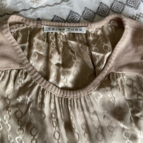 Tina Turk Chain Detail Crewneck Sweater Size Medium - Picture 3 of 6